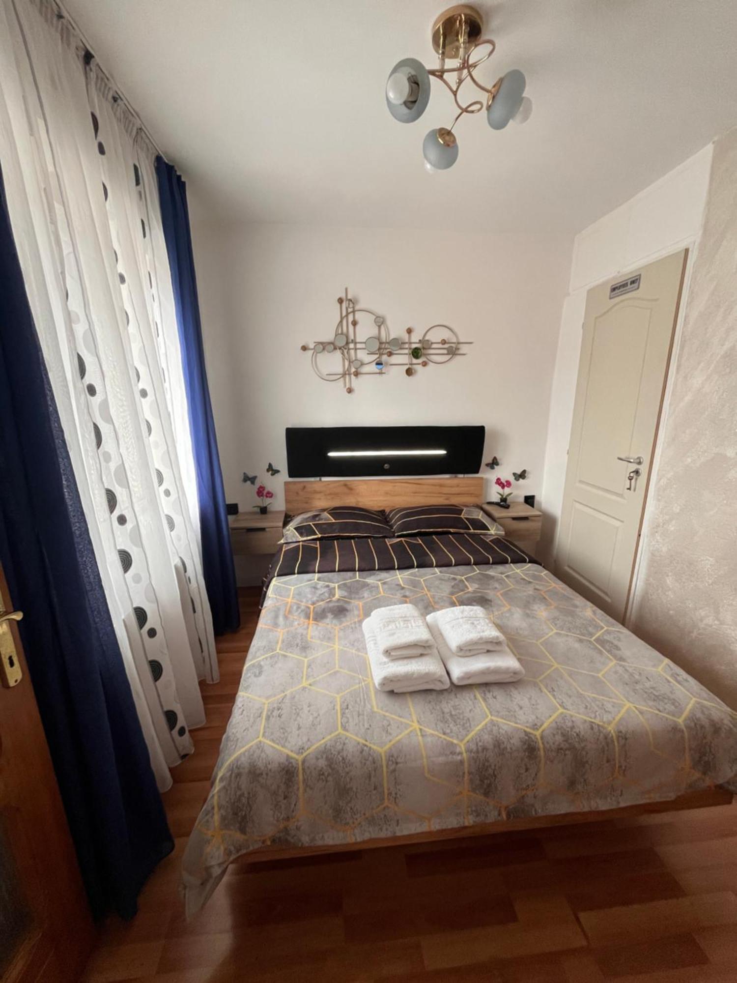 Apartament Medeea 1 Camera Astralis Zalau Exterior photo